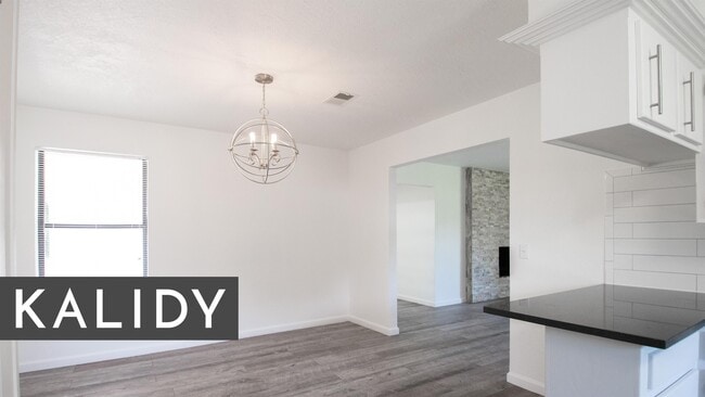 Building Photo - 12809 Buckboard Rd