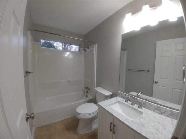 Building Photo - 50 Parkmont Dr
