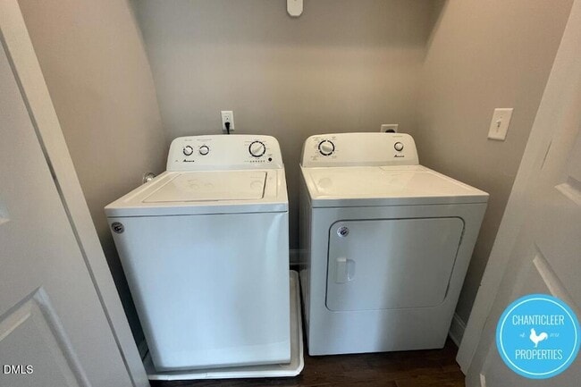 Building Photo - 911 Chaney Rd