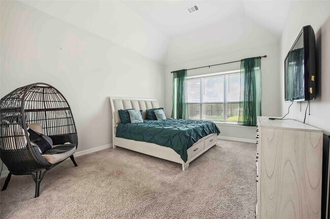 Building Photo - 24023 Lake Molveno Dr
