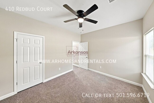 Building Photo - 410 Redbud Ct
