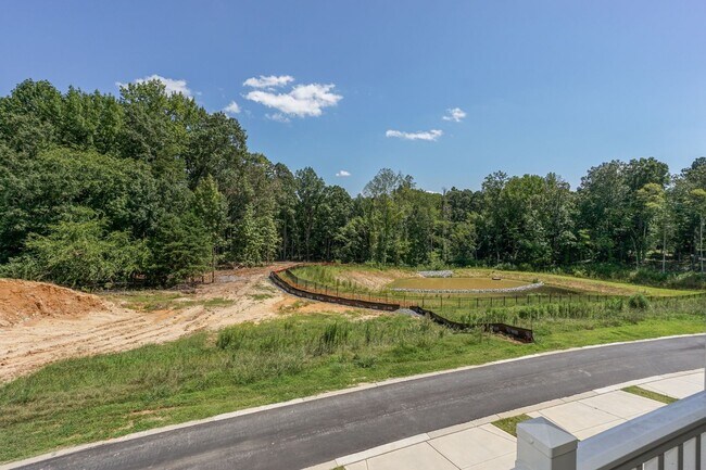 Building Photo - 16728 Summers Walk Blvd