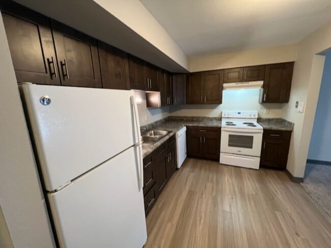 Building Photo - 50% off for your first 4 Months!!!