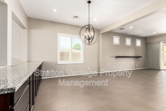 Building Photo - 21004 E Sunset Dr