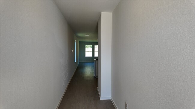 Building Photo - 14833 N Ascot Bnd Cir