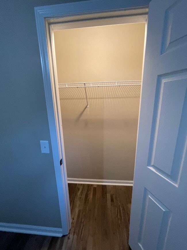 Building Photo - 1006 Northwood Dr