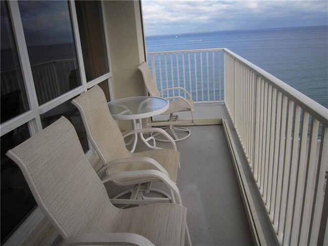 Building Photo - 750 N Ocean Blvd