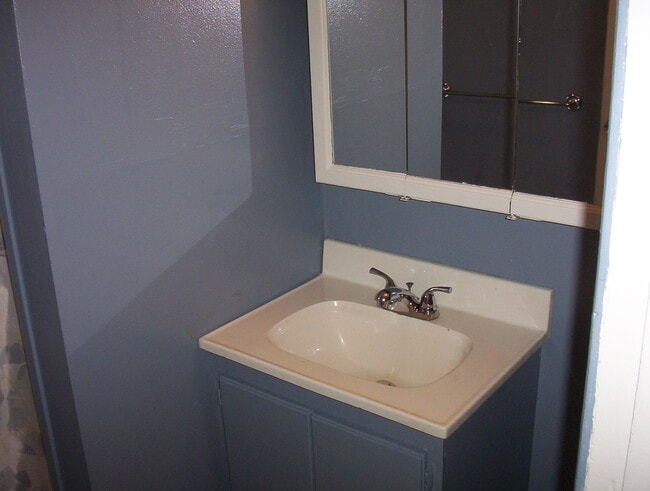 Building Photo - 56 Cochecton Rd