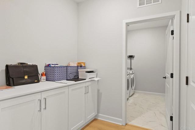 Building Photo - 12639 Elizabeth Wy