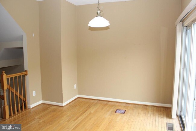 Building Photo - 2555 Chase Wellesley Dr
