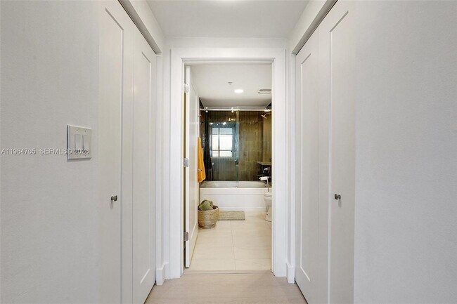 Building Photo - 18800 NE 29th Ave