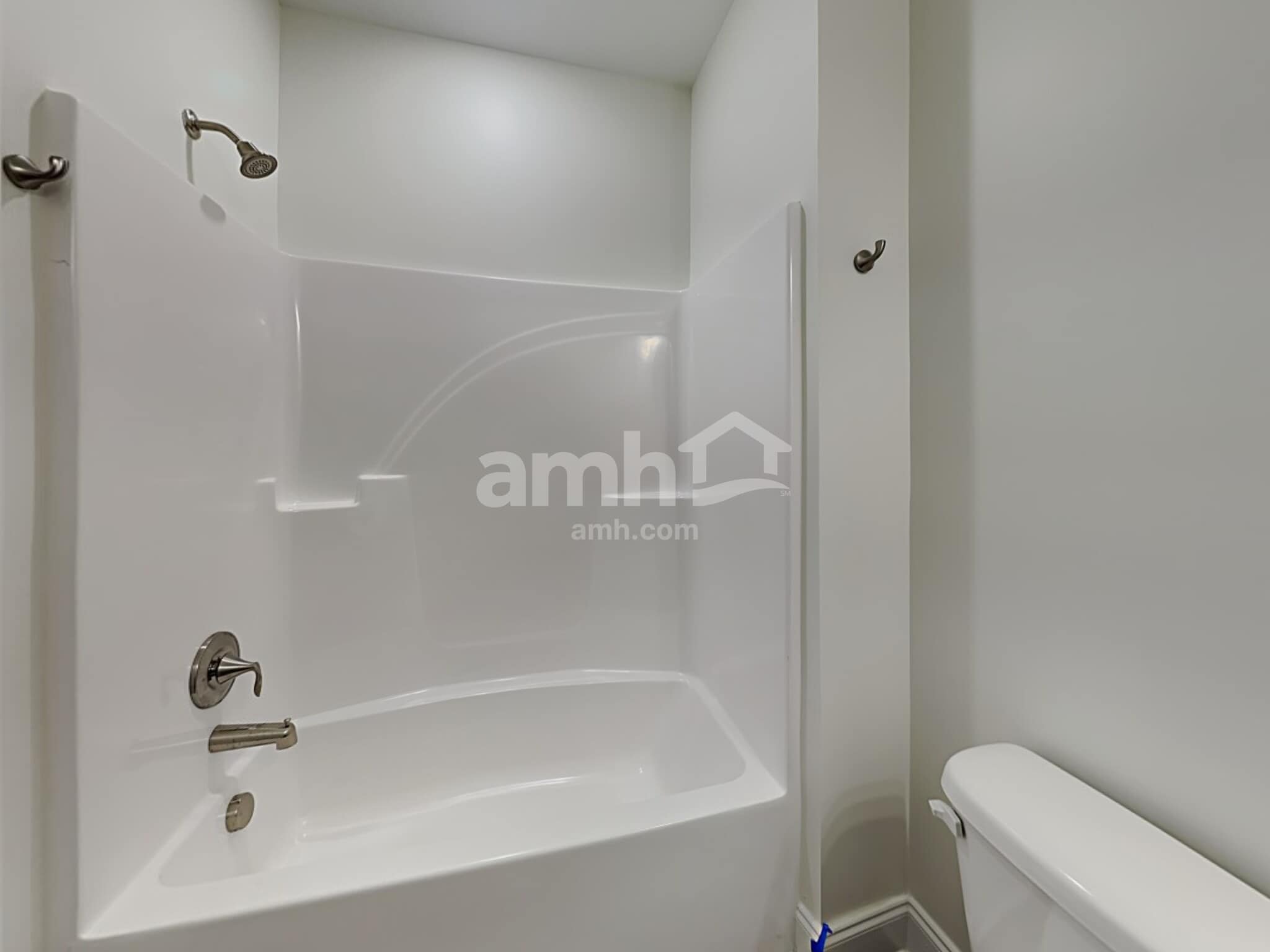 Building Photo - 1364 Lomond Dr