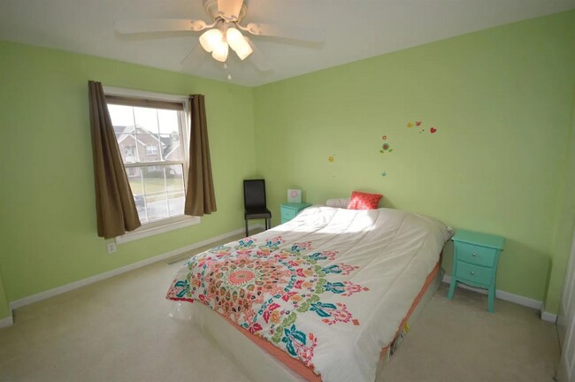 Building Photo - Large Home is Desirable Pine Run!  Best of...