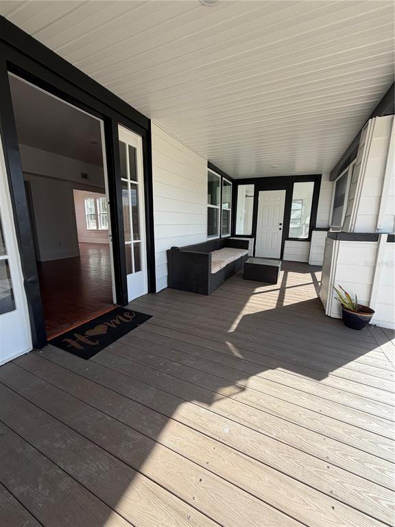 Building Photo - 517 Peninsular Dr