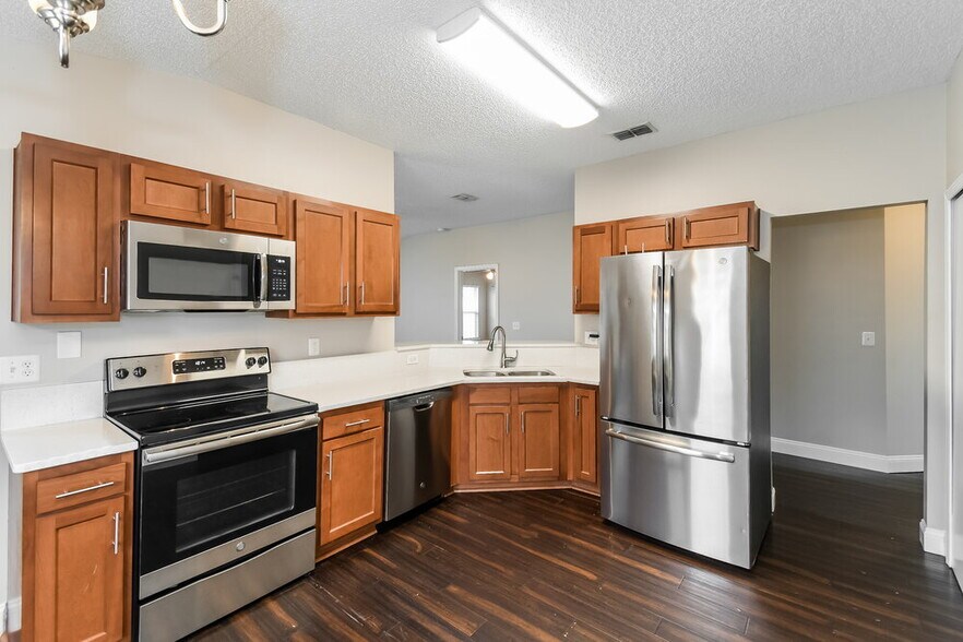Building Photo - 9159 Upstream Ct