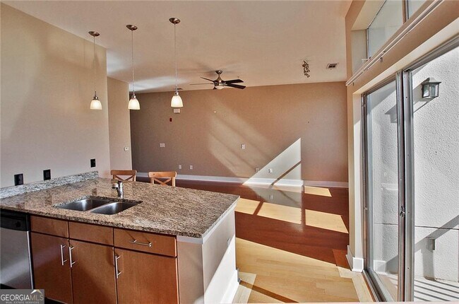 Building Photo - 2630 Talley St