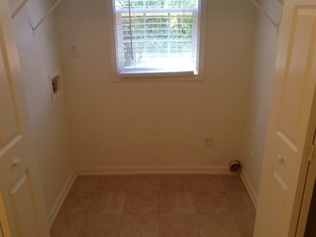 Building Photo - 1804 Harper Spring Dr