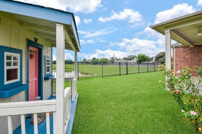 Building Photo - 7706 Bayou Green Ln