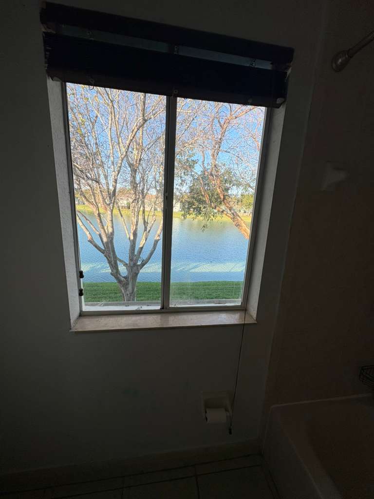 Building Photo - 2819 SE 15th Rd