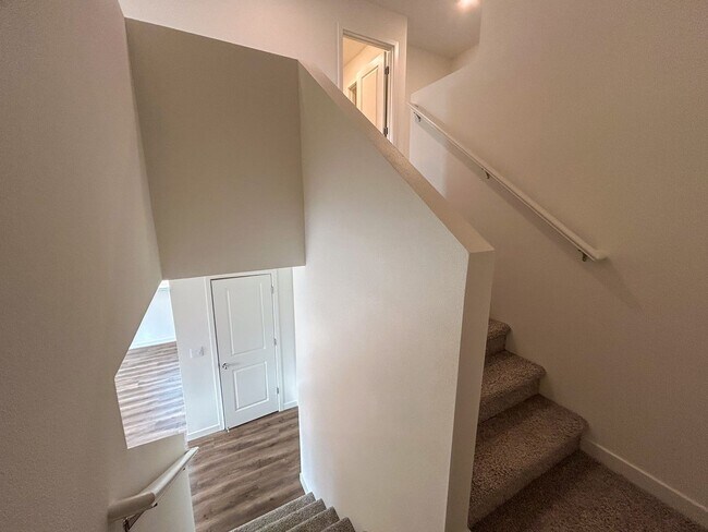 Building Photo - NEW BUILD HOME - Comfortable Living in a New Redding Neighborhood