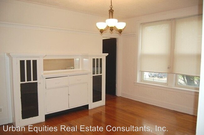 Building Photo - 4851 S Evans Ave