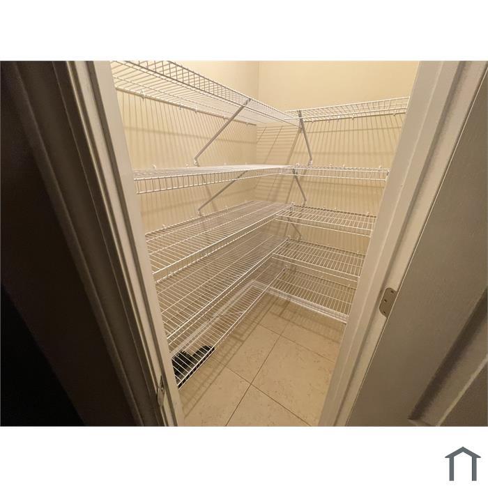 Building Photo - 408 Walnut Dr