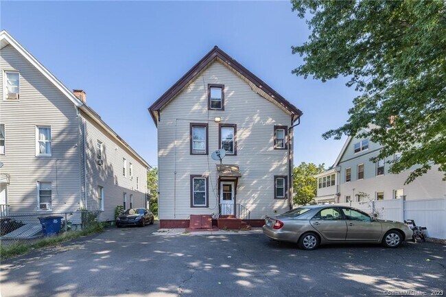 Building Photo - 88-90 Thompson St