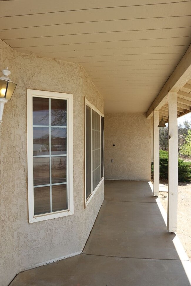 Building Photo - House for rent