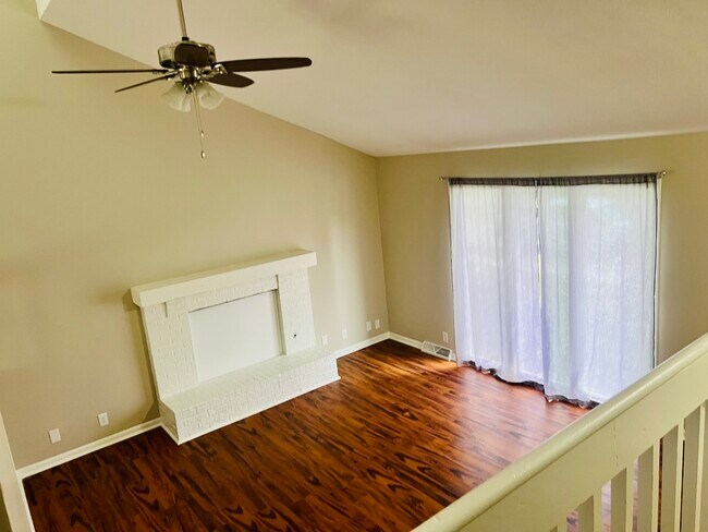 Building Photo - 5035 S 163rd Ave