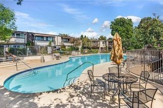 Building Photo - 396 Miraleste Dr