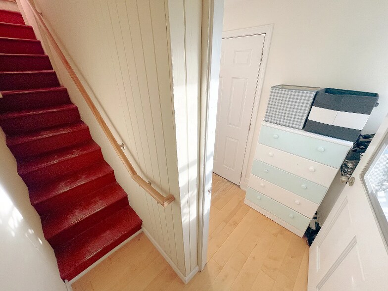 Building Photo - 1811 18th Ave