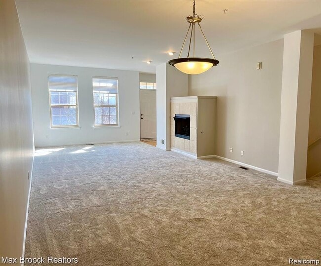 Building Photo - 3111 Camden Dr