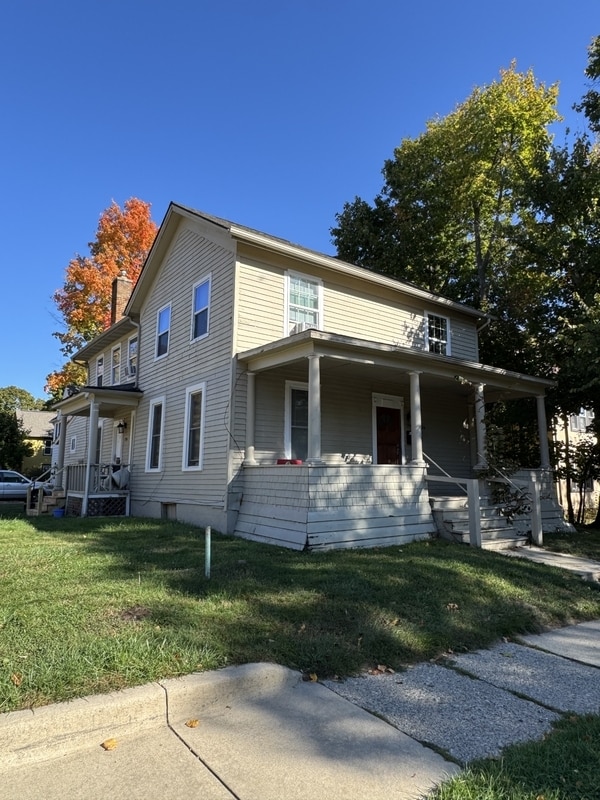 Building Photo - 716 Pearl St