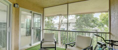Building Photo - 6553 Via Regina
