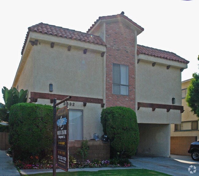 Building Photo - 3532 Keystone Ave