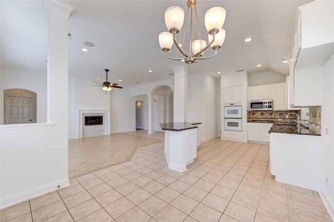 Building Photo - 6015 Nash Creek Ct