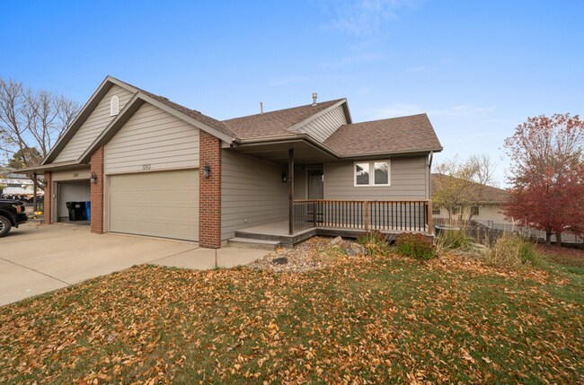 Building Photo - 1202 E 61st St