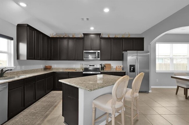 Building Photo - 22510 Red Sparrow Dr