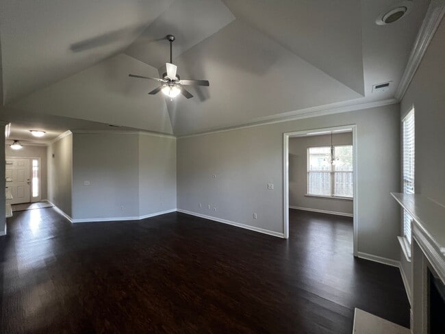 Building Photo - Coming Soon- Available August 3, 2025. Moody’s Avalon Subdivision 3 BR / 2  Bath