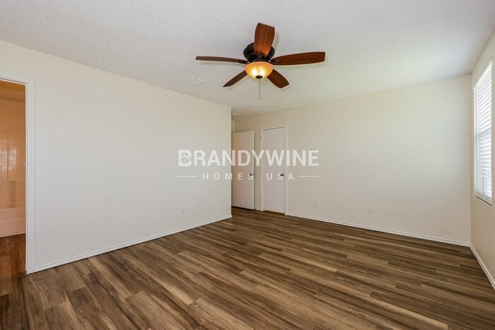 Building Photo - 3832 Irish Setter Dr