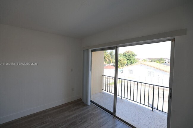 Building Photo - 3501 W 11th Ave