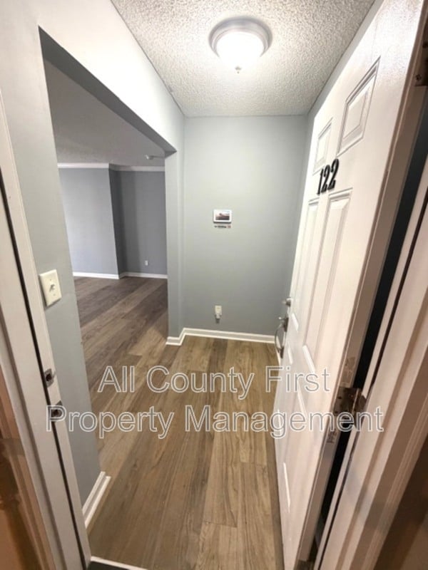 Building Photo - 122 Rue Fontaine