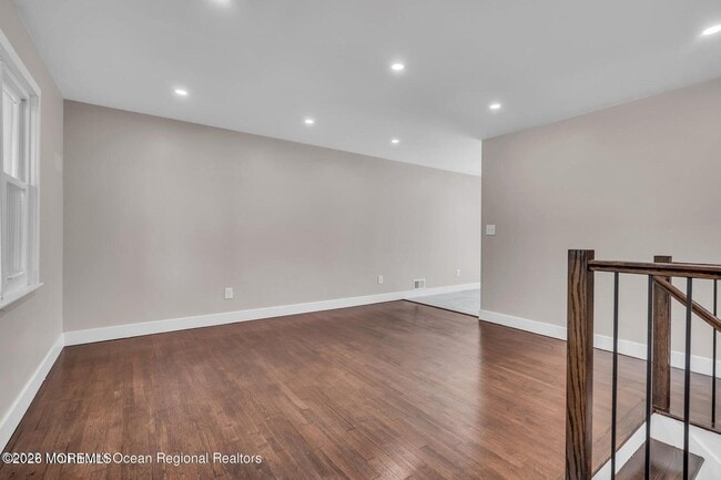 Building Photo - 1016 Woodlane Rd