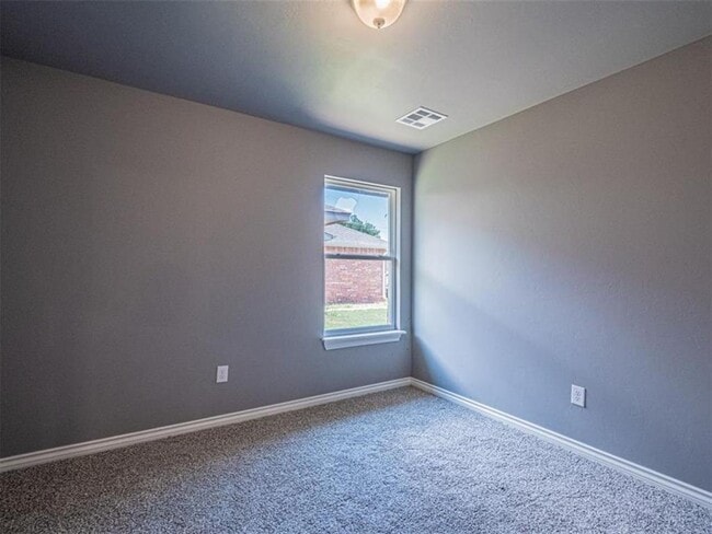 Building Photo - 409 Grove St