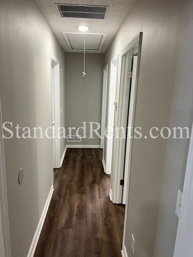 Building Photo - 4072 Plantation Dr