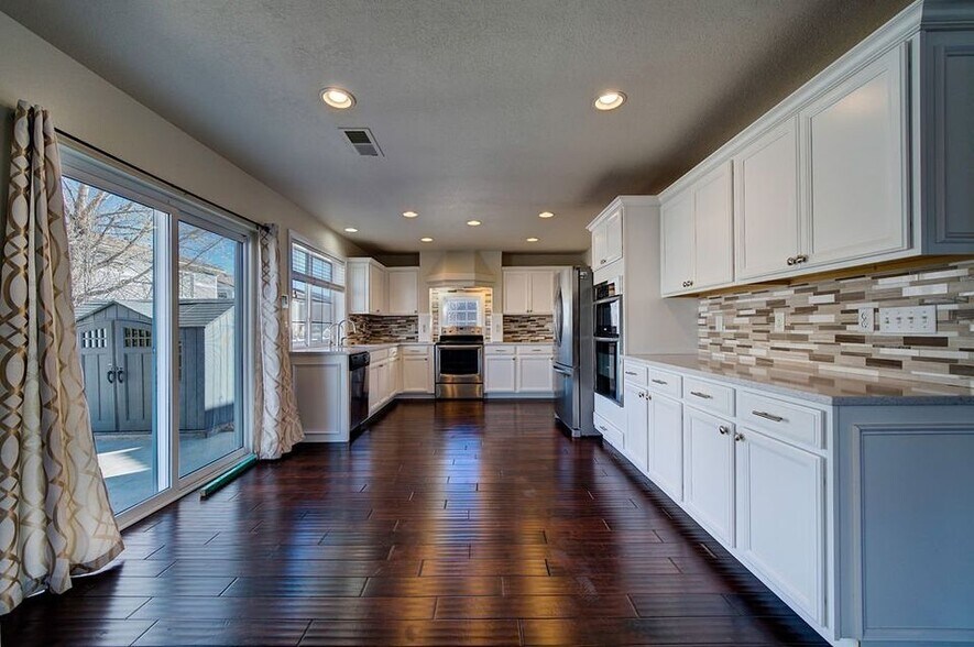 Building Photo - 7762 Lantern Ln