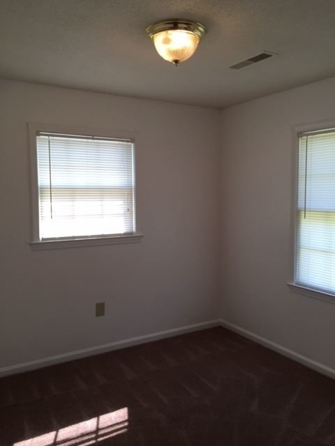 Building Photo - 3 br, 1.5 bath House - 468 Madeline Drive