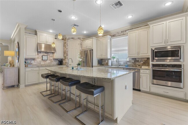 Building Photo - 2736 Lambay Ct