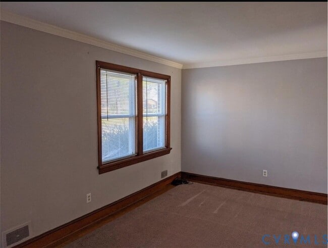 Building Photo - 11 Beauregard Ave