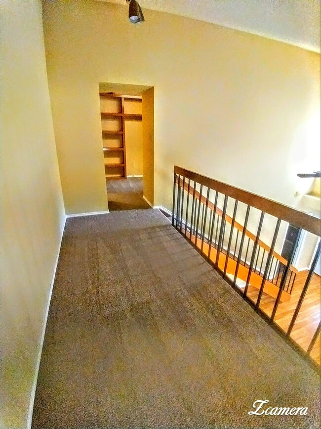 Building Photo - 18040 Midway Rd